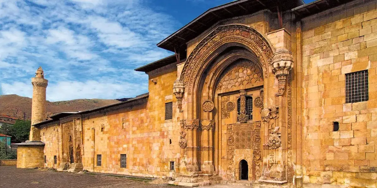 Gran Mezquita y Hospital de Divrigi