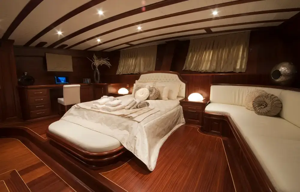 Master Cabin B