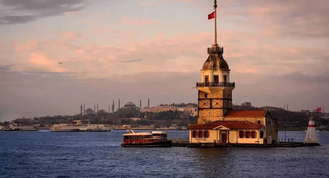 Symbole élégant d'Istanbul : La Tour de la Demoiselle